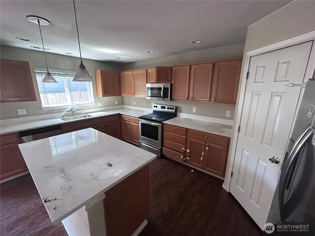 7304 35th Place NE Marysville WA 98270