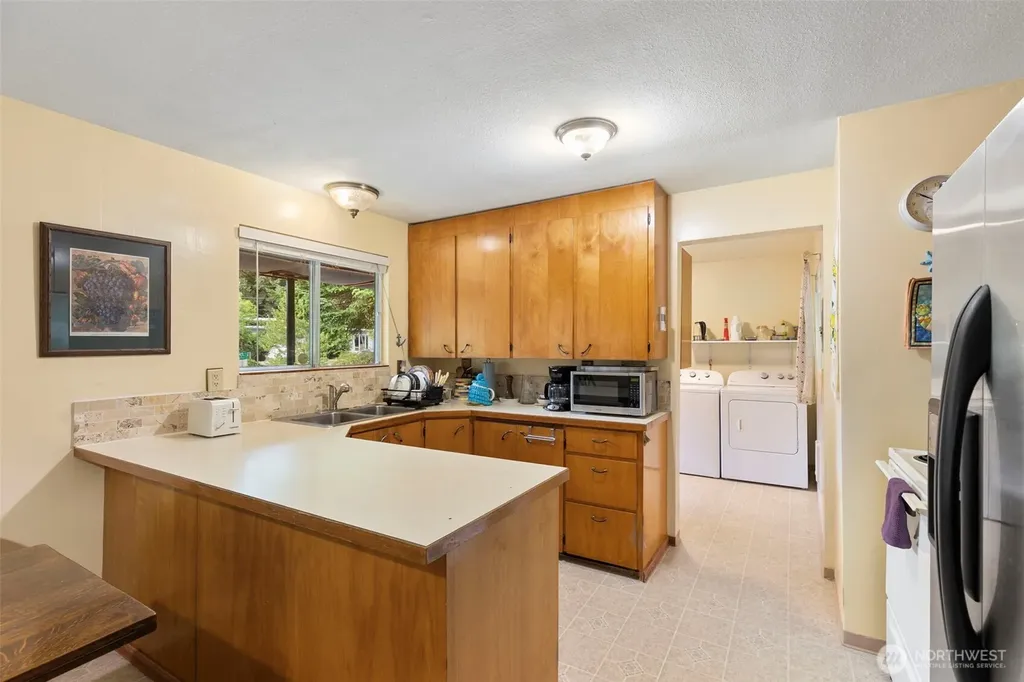 2722 Vincent Way NW Bremerton WA 98312