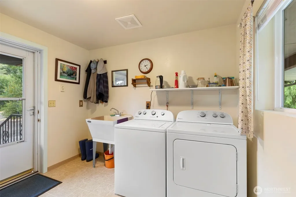 2722 Vincent Way NW Bremerton WA 98312