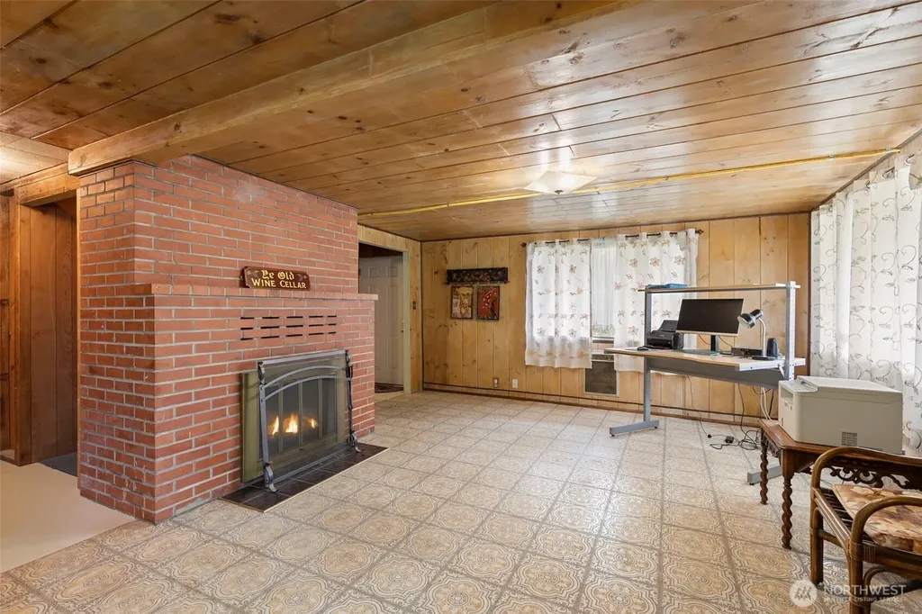 2722 Vincent Way NW Bremerton WA 98312