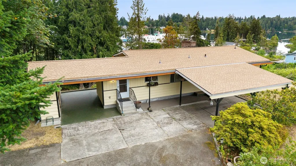 2722 Vincent Way NW Bremerton WA 98312
