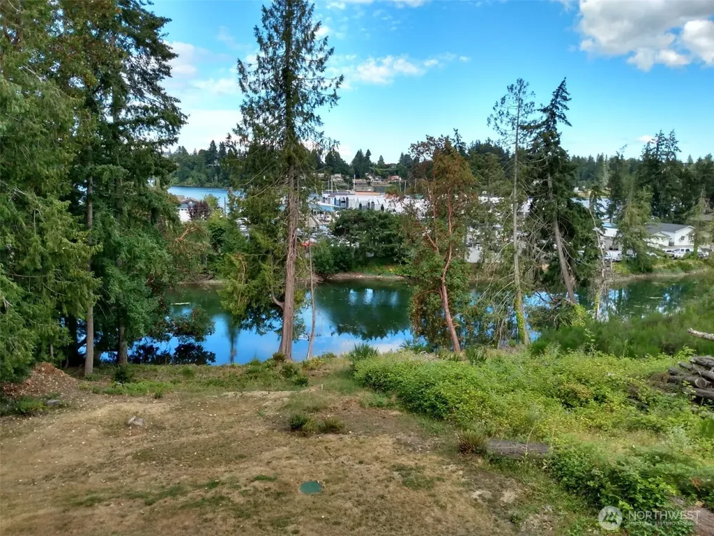 2722 Vincent Way NW Bremerton WA 98312