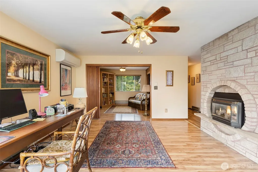 2722 Vincent Way NW Bremerton WA 98312