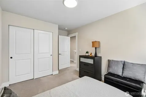 19729 Meridian Place W Bothell WA 98012