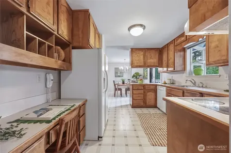 6909 43rd Loop SE Lacey WA 98503