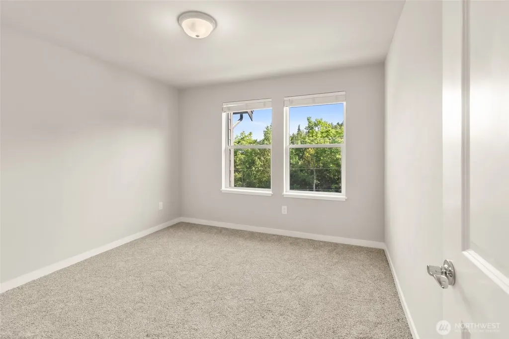 14715 Admiralty Way Lynnwood WA 98087