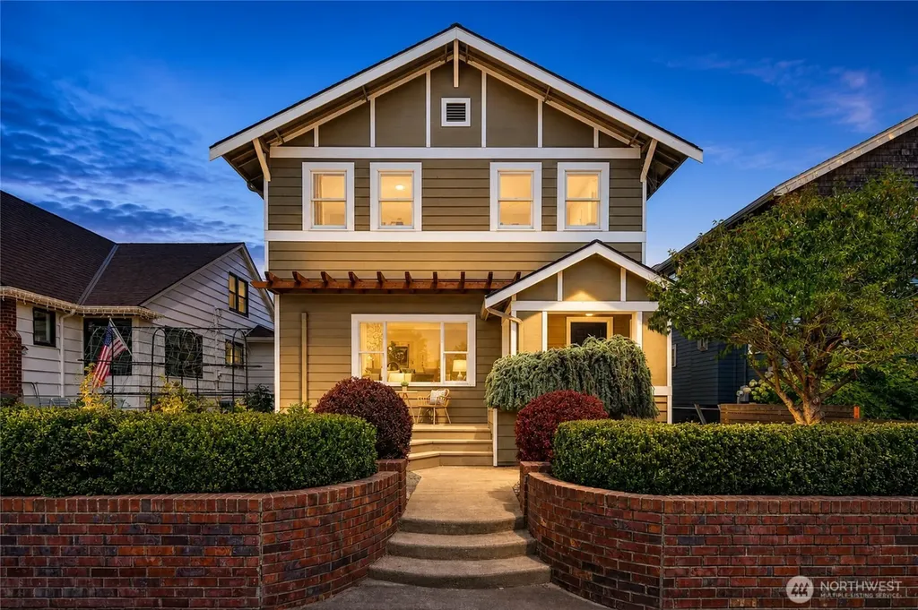 1318 76th Street Seattle WA 98103