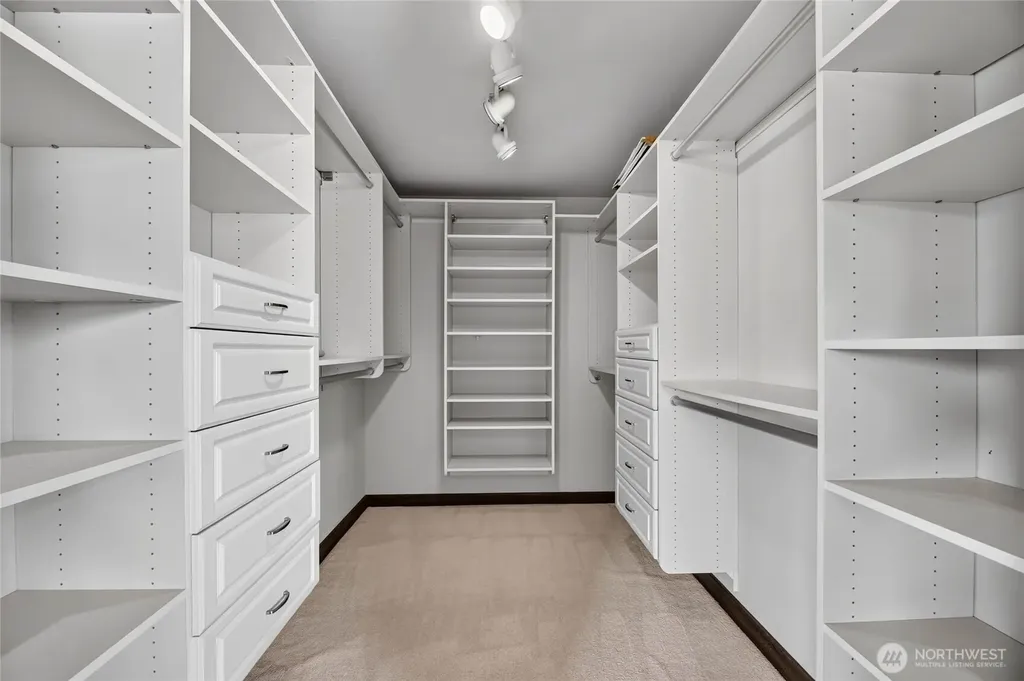 1318 76th Street Seattle WA 98103