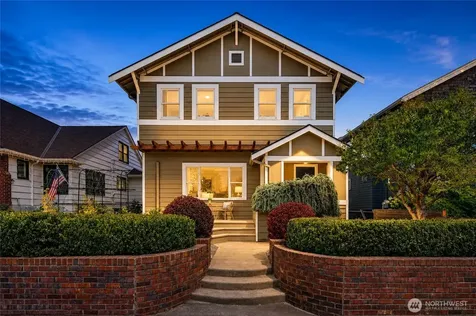 1318 76th Street Seattle WA 98103