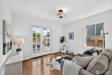 1318 76th Street Seattle WA 98103