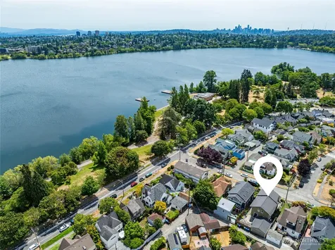 1318 76th Street Seattle WA 98103