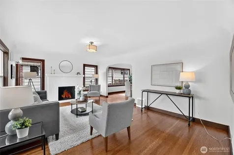 1318 76th Street Seattle WA 98103