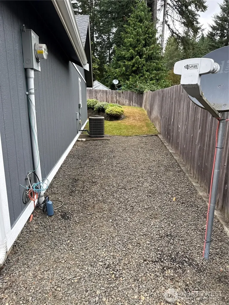 90 NE Harpoon Court Belfair WA 98528