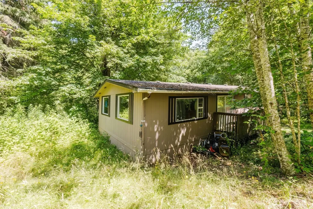 766 SE Cook Plant Farm Road Shelton WA 98584