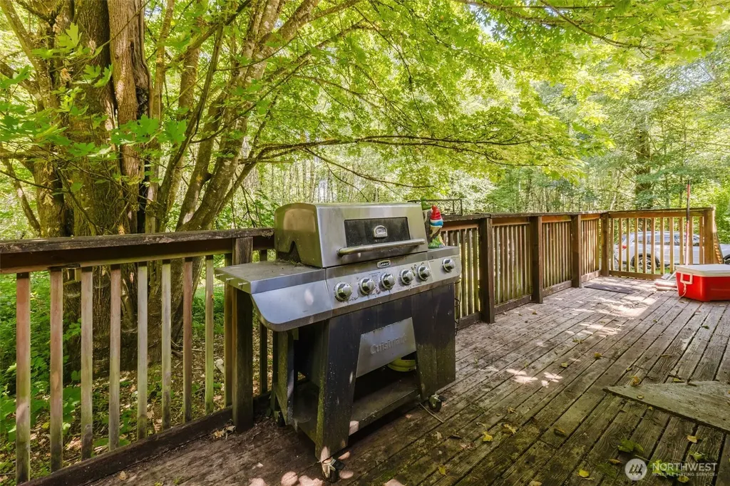 766 SE Cook Plant Farm Road Shelton WA 98584