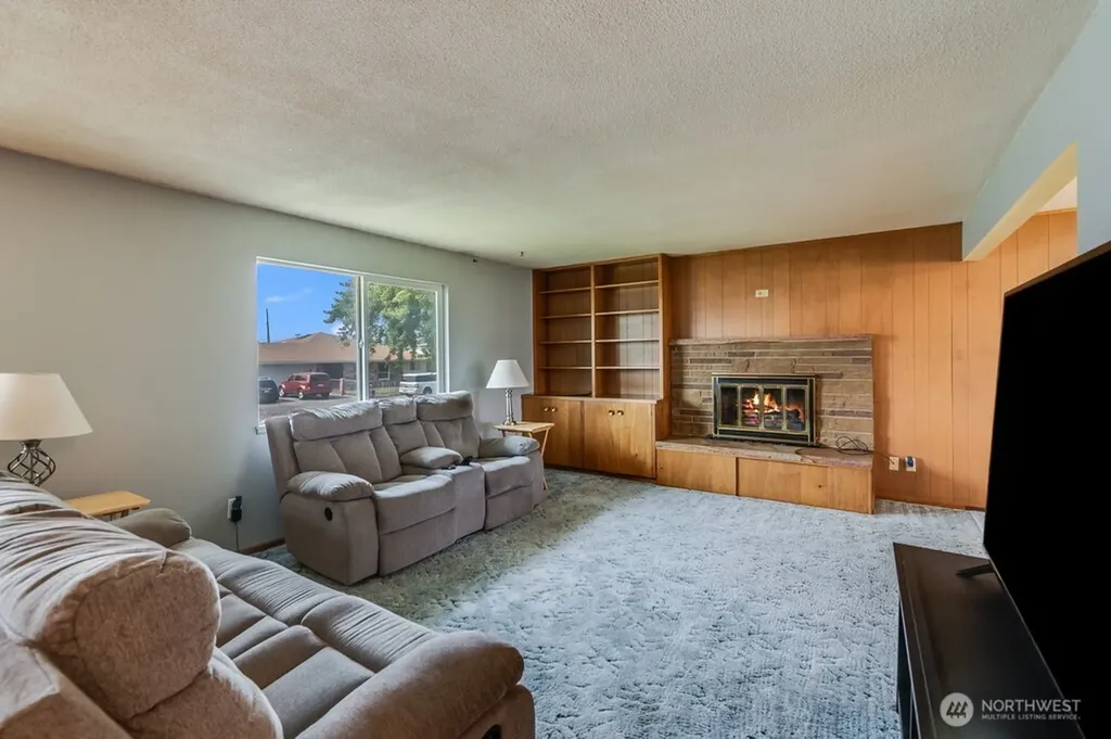 4012 W Deschutes Avenue Kennewick WA 99336