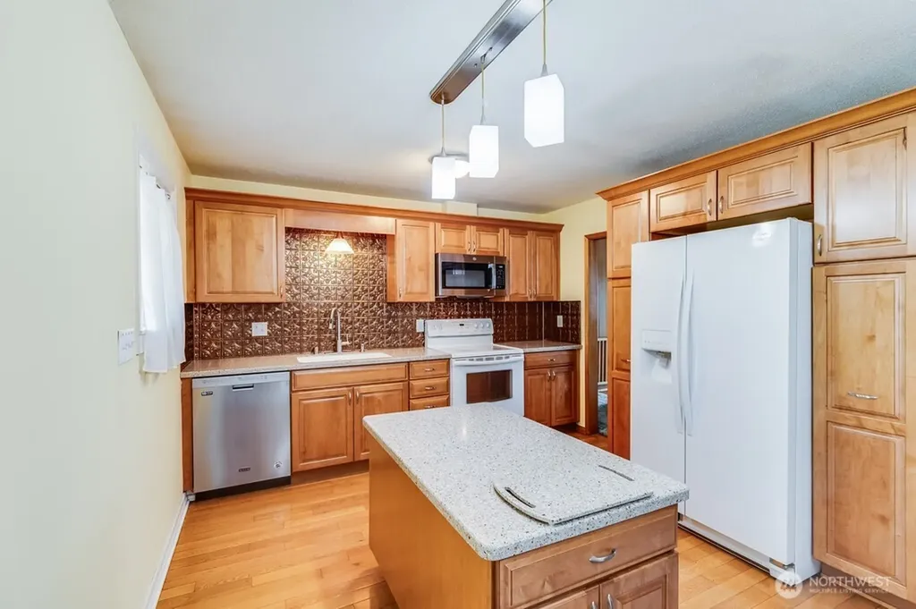 4012 W Deschutes Avenue Kennewick WA 99336