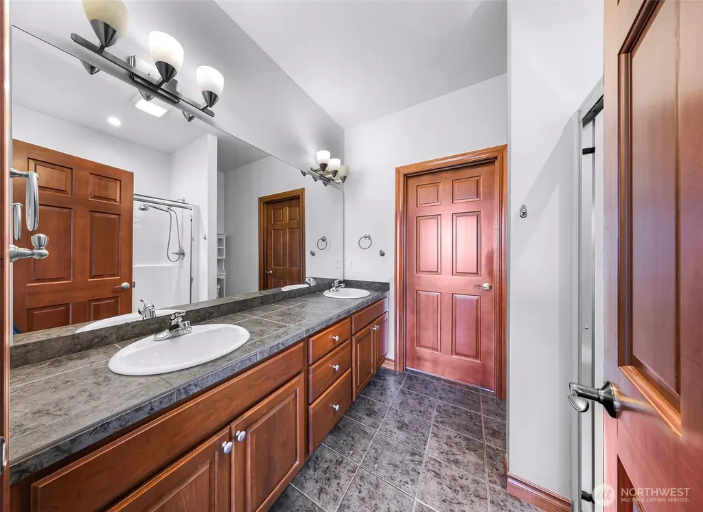 8854 Depot Road Lynden WA 98264