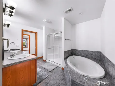 8854 Depot Road Lynden WA 98264