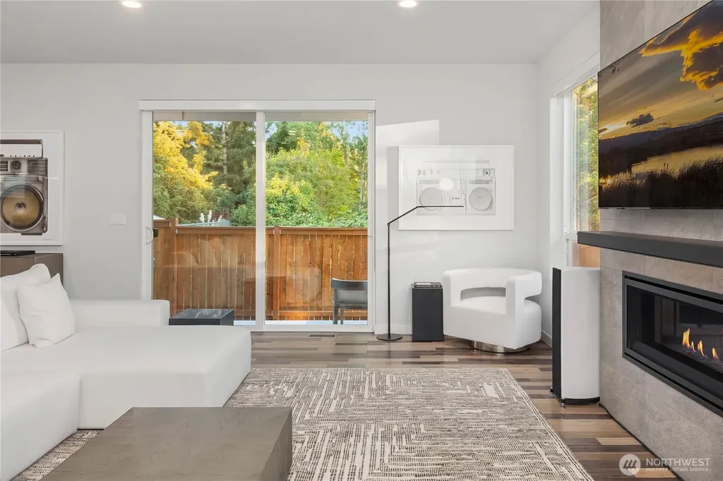 2627 SW 100th Street Seattle WA 98146