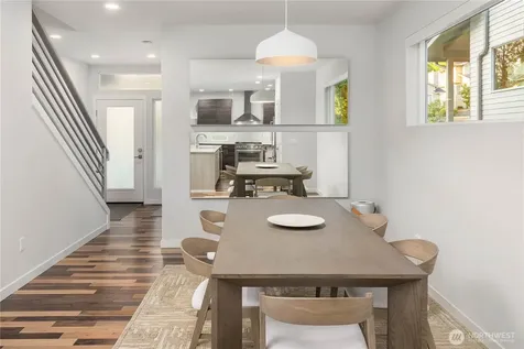 2627 SW 100th Street Seattle WA 98146
