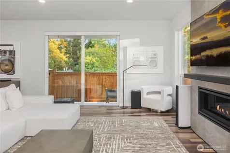 2627 SW 100th Street Seattle WA 98146