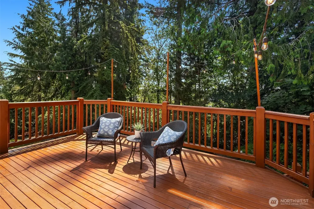 26233 SE 162nd Place Issaquah WA 98027