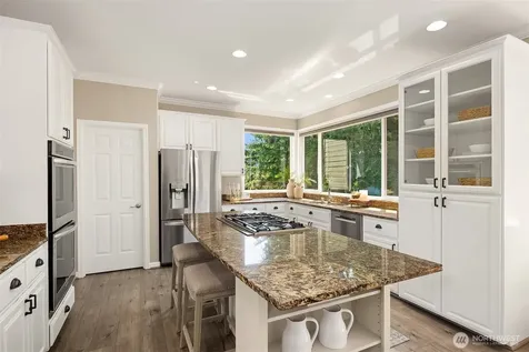 26233 SE 162nd Place Issaquah WA 98027