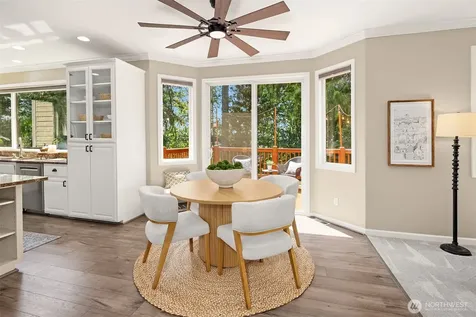 26233 SE 162nd Place Issaquah WA 98027