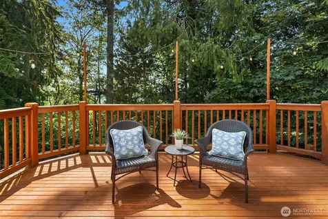 26233 SE 162nd Place Issaquah WA 98027