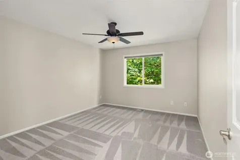 26233 SE 162nd Place Issaquah WA 98027