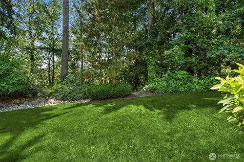 26233 SE 162nd Place Issaquah WA 98027