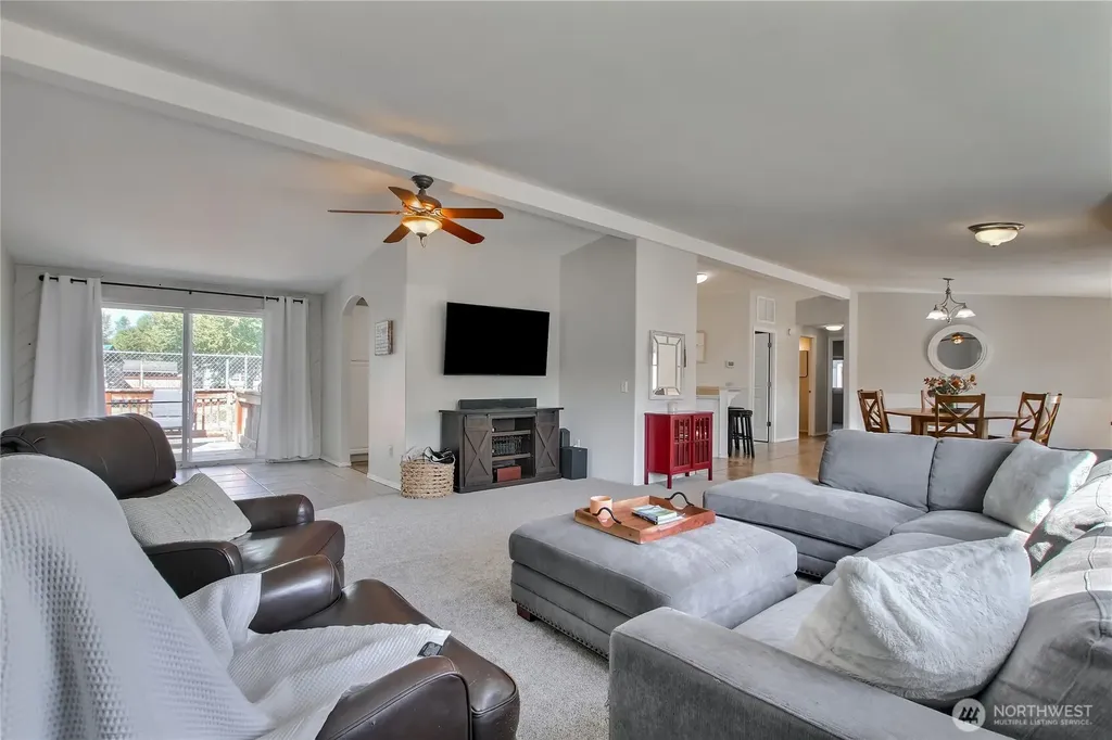 232 Grand Fir Drive Enumclaw WA 98022