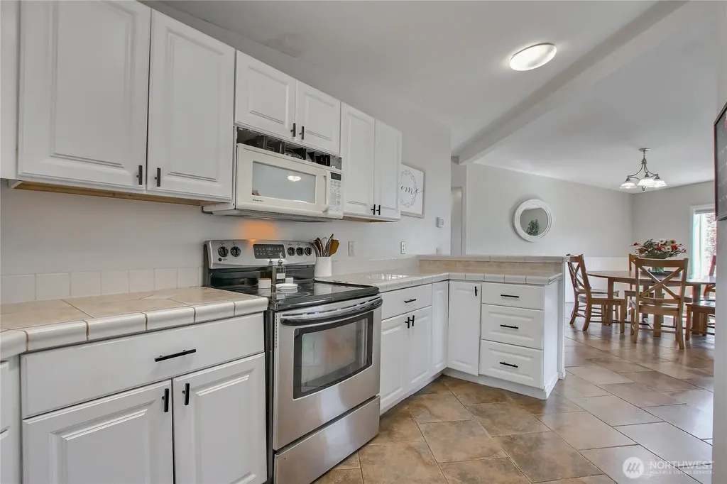 232 Grand Fir Drive Enumclaw WA 98022