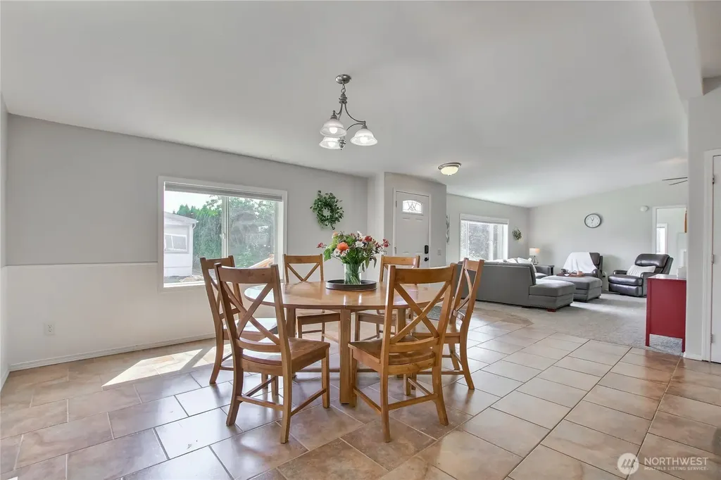 232 Grand Fir Drive Enumclaw WA 98022