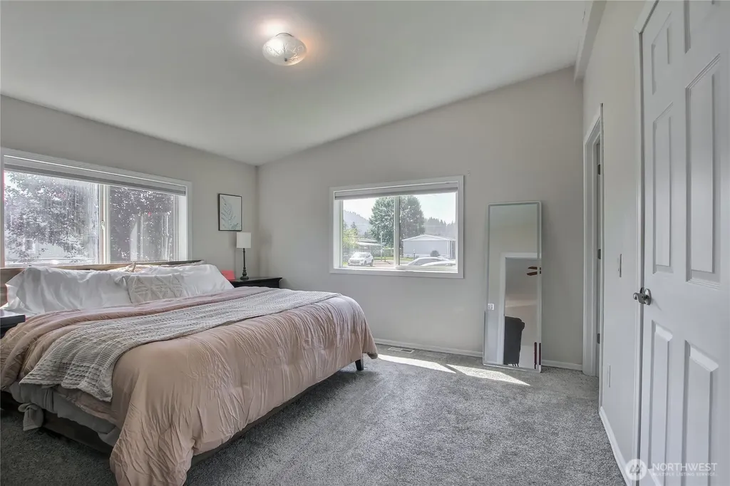 232 Grand Fir Drive Enumclaw WA 98022