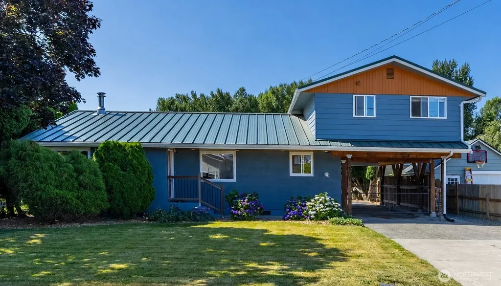 307 Lincoln Street Everson WA 98247