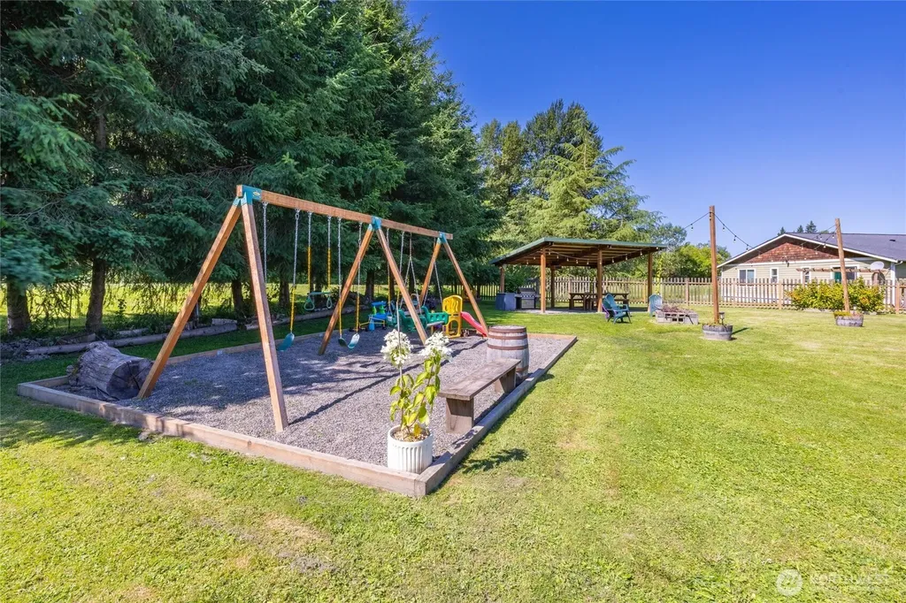 307 Lincoln Street Everson WA 98247