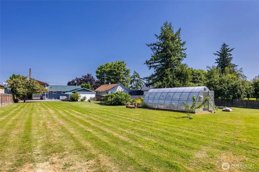 307 Lincoln Street Everson WA 98247
