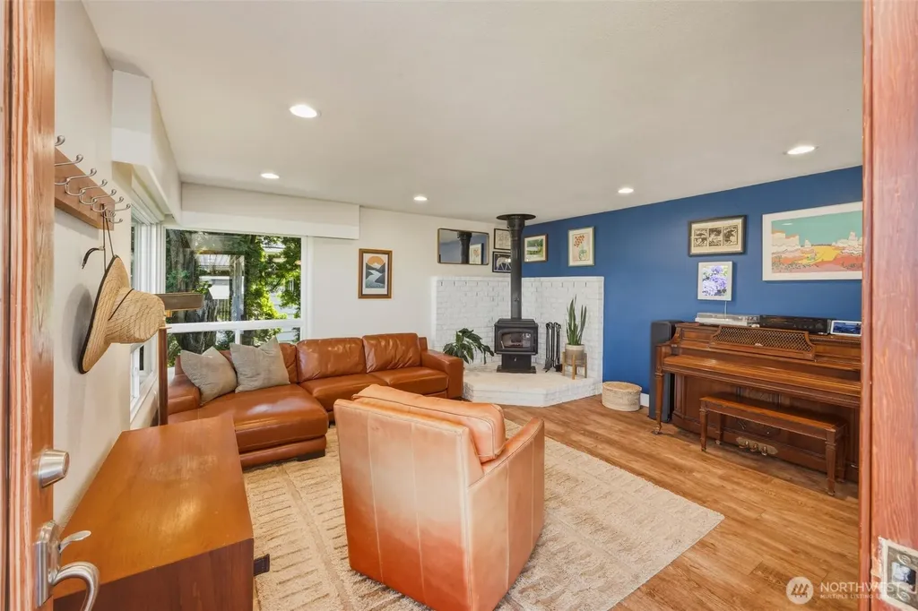 307 Lincoln Street Everson WA 98247