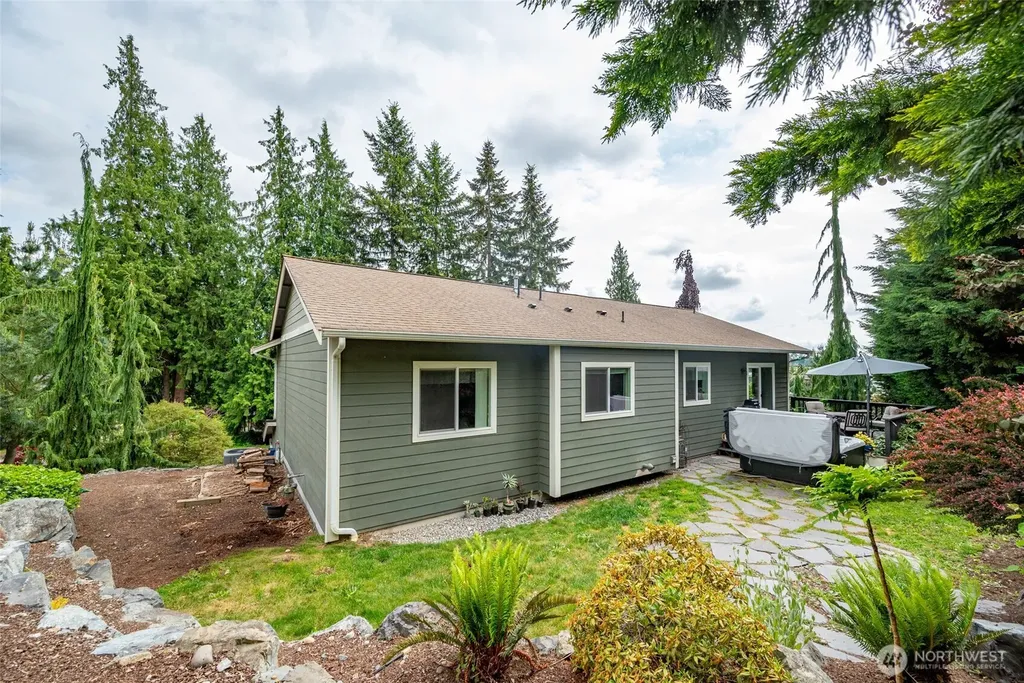 16411 Country Club Drive Burlington WA 98233