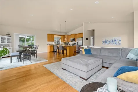 16411 Country Club Drive Burlington WA 98233