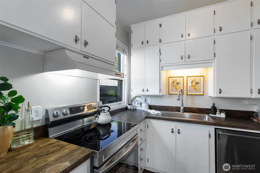 904 E Miller Street Seattle WA 98102
