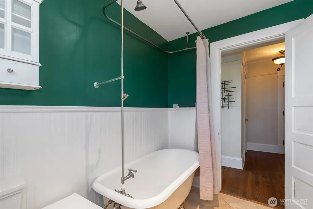 904 E Miller Street Seattle WA 98102