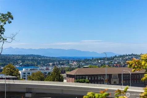 904 E Miller Street Seattle WA 98102