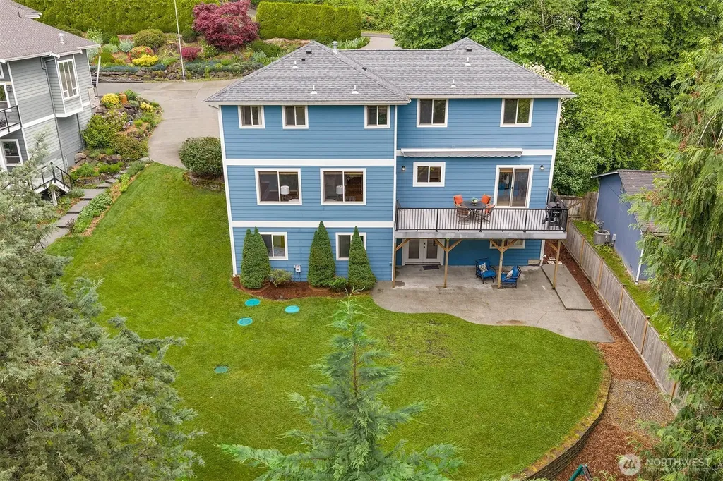 211 210th Avenue NE Sammamish WA 98074