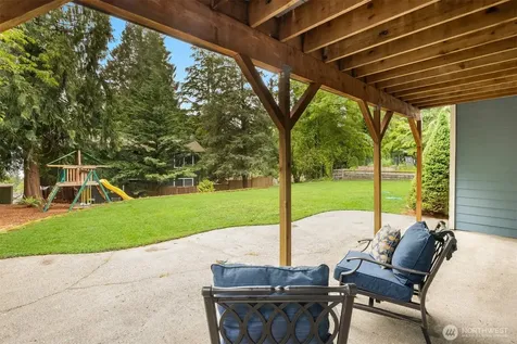 211 210th Avenue NE Sammamish WA 98074