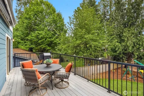 211 210th Avenue NE Sammamish WA 98074