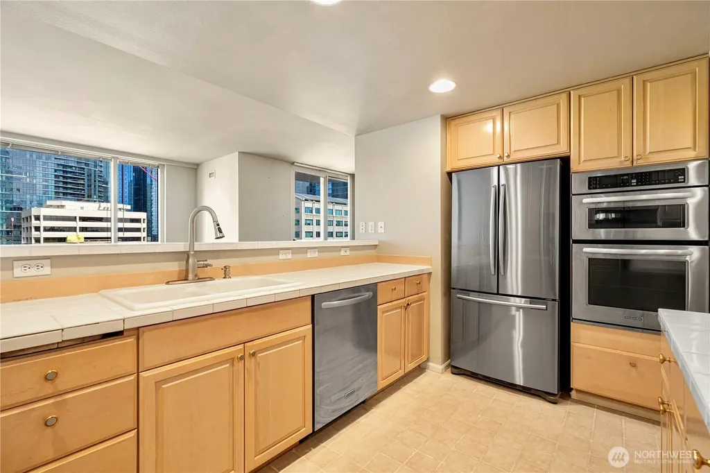 177 107th Avenue NE Bellevue WA 98004