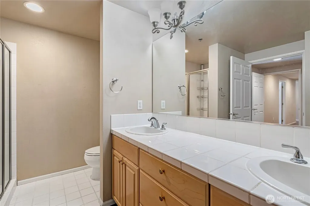 177 107th Avenue NE Bellevue WA 98004